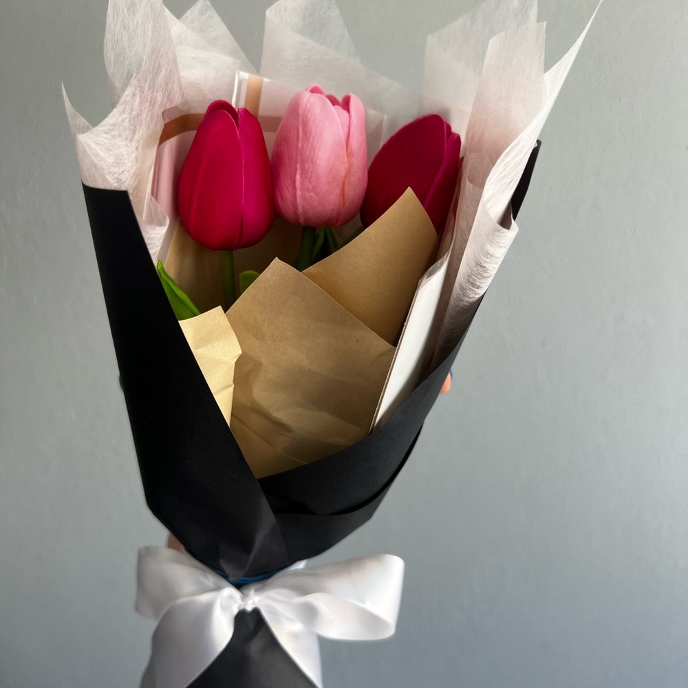 Elegant Black Bouquet with Pink and Red Tulips